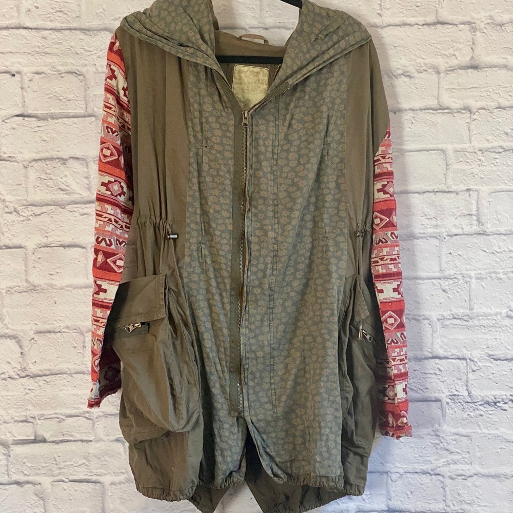 PAPARAZZI HOODED UTILITY JACKET NWOT